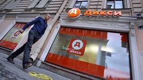 Сколько получают кассиры в «Дикси»